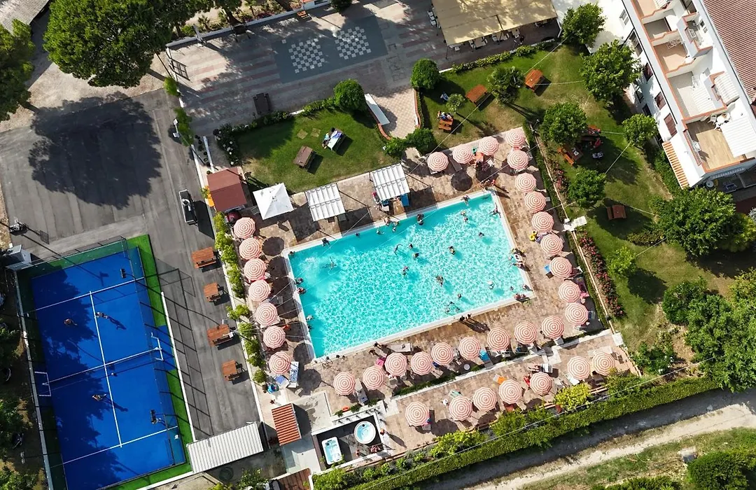 Pineto Resort-1